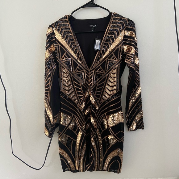 Express Sequin Dress - Picture 3 of 4